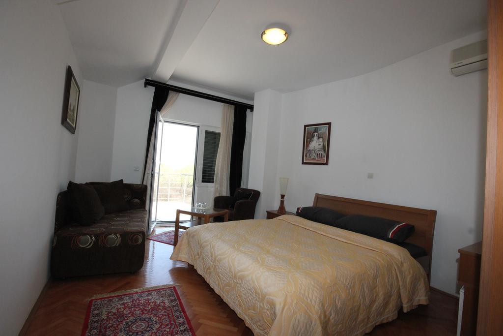 Apartment Biba Virpazar Cameră foto